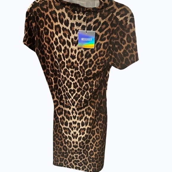 MISSGUIDED  CAP SLEEVE DRESS - Picture 2 of 2